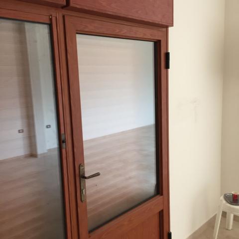 דלתות אלומיניום